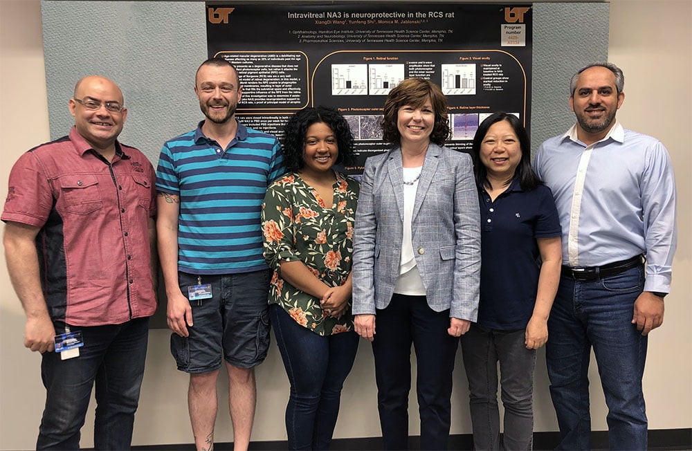 Photo of Monica Jablonski and team members in University of Tennessee – Memphis labs
